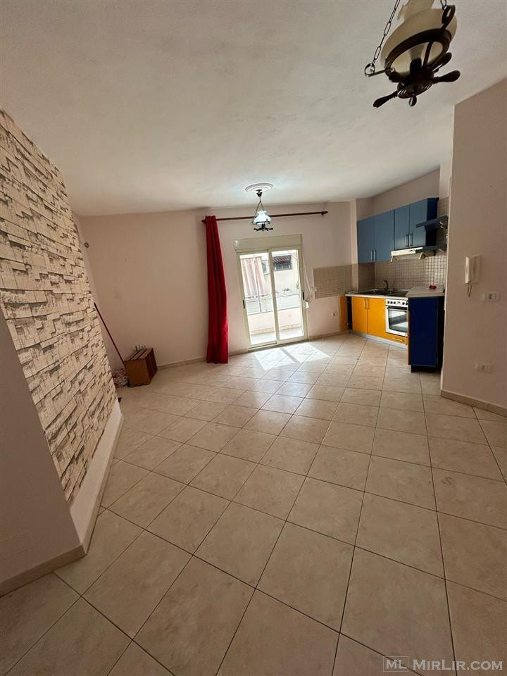 Shitet, Apartament 1+1, Xhamlliku, Tiranë - 105,000€ |76 m²