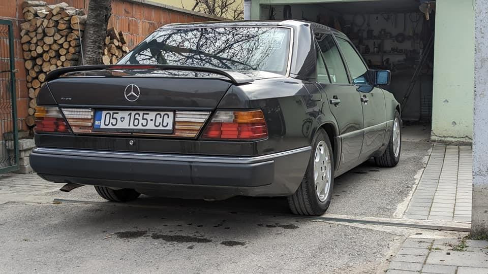 Vetura në shitje Mercedes-Benz E 230