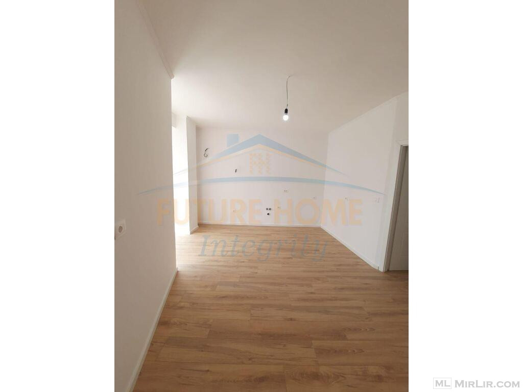 Shitet, Apartament 1+1, Unaza e Re, Tiranë.. AL38483