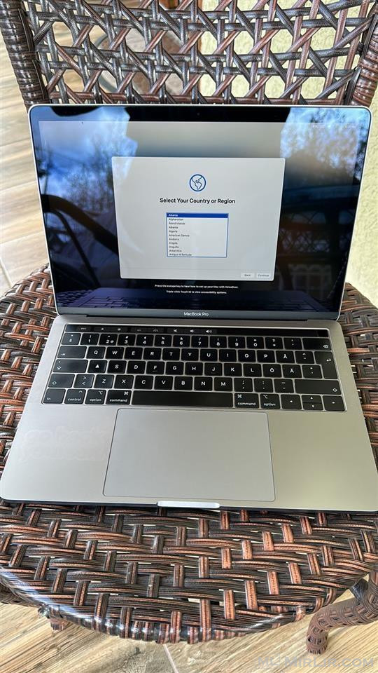 MacBook Pro 2019 13.3’, Core i7 9-th gen. 16 RAM, 250 SSD