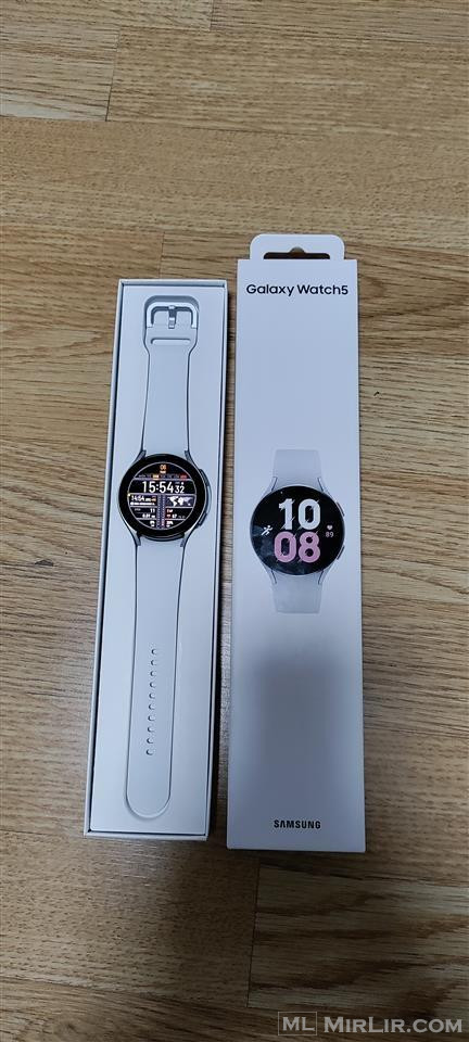 Samsung galaxy smart watch 5 44mm 