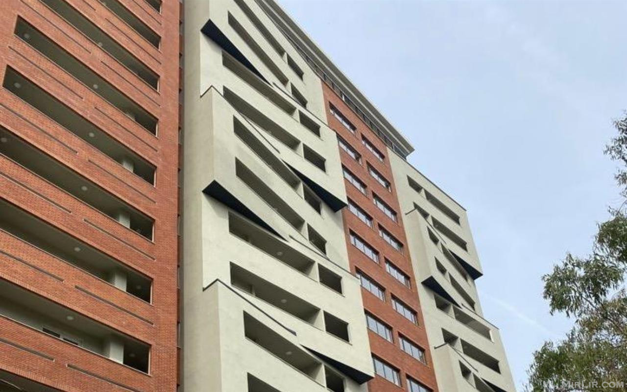 Shitet apartament tek Kompleksi Gener 2, Bulevardi i Ri, Tir