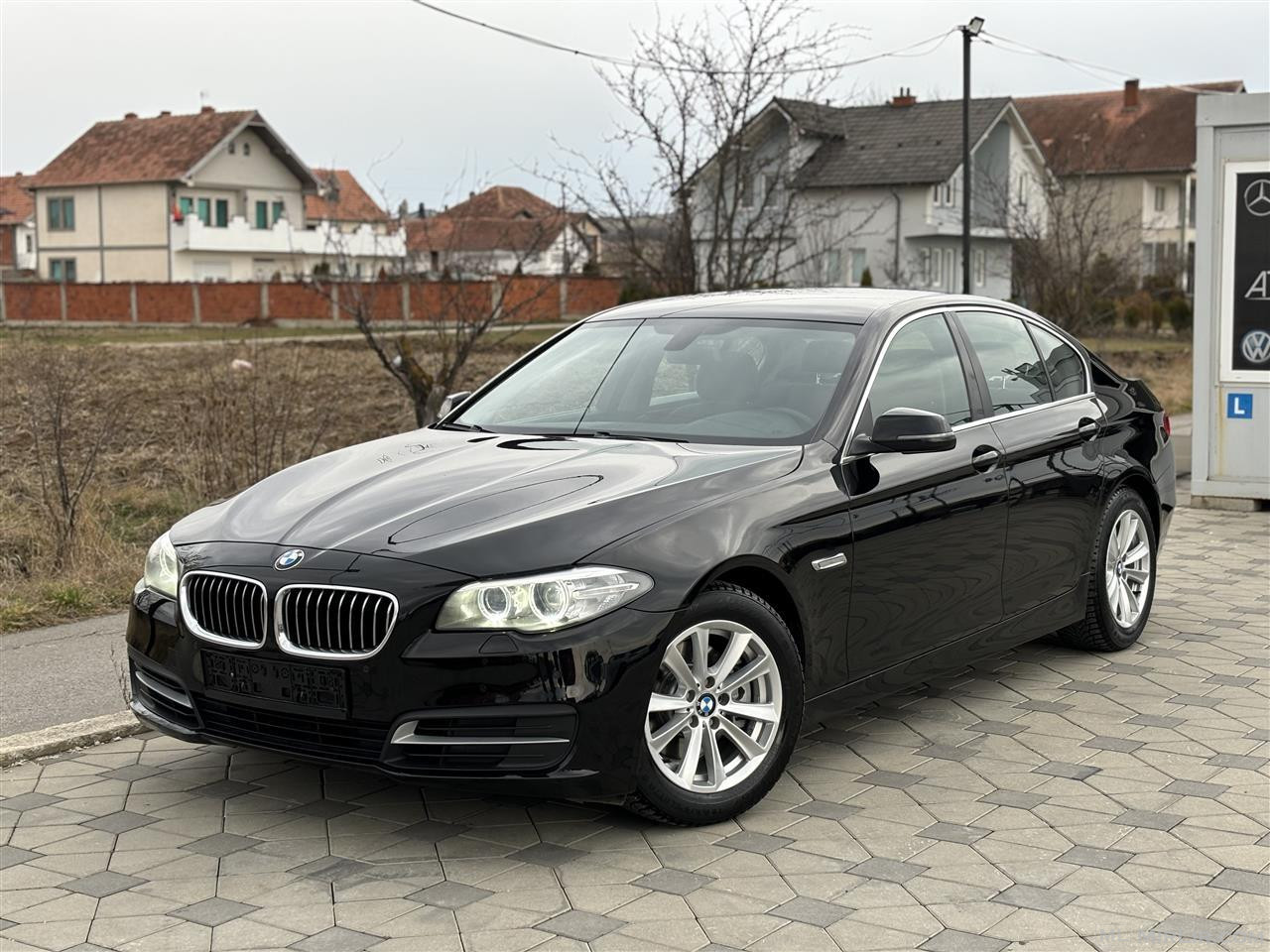 Bmw F10 2.0d Luxory Line Facelift Model 2014 Full Opsion