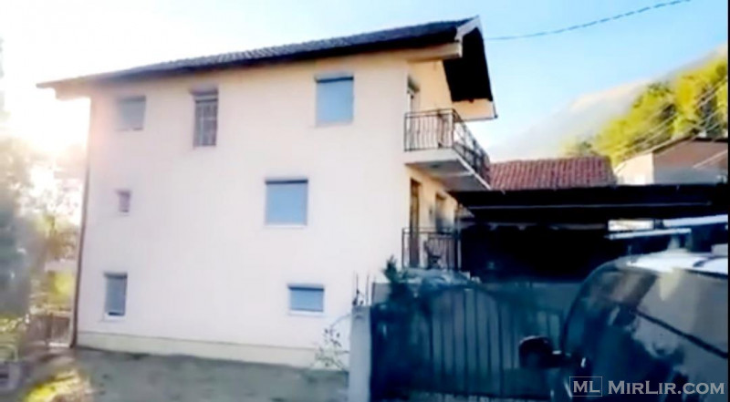 Shitet shtëpia (villa) 200m² në 3ari truall në Prevallë