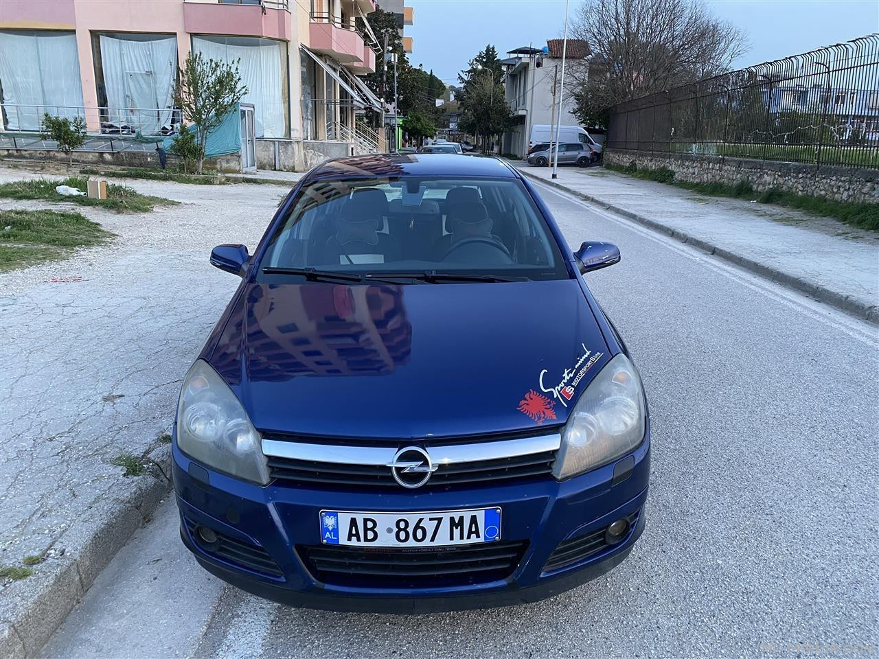 Shitet Opel Astra 1.7 naft