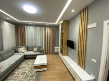 Shitet apartament 3+1+2 ne Kamez, prane Bashkise