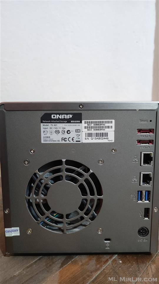 Server QNAP ts 421
