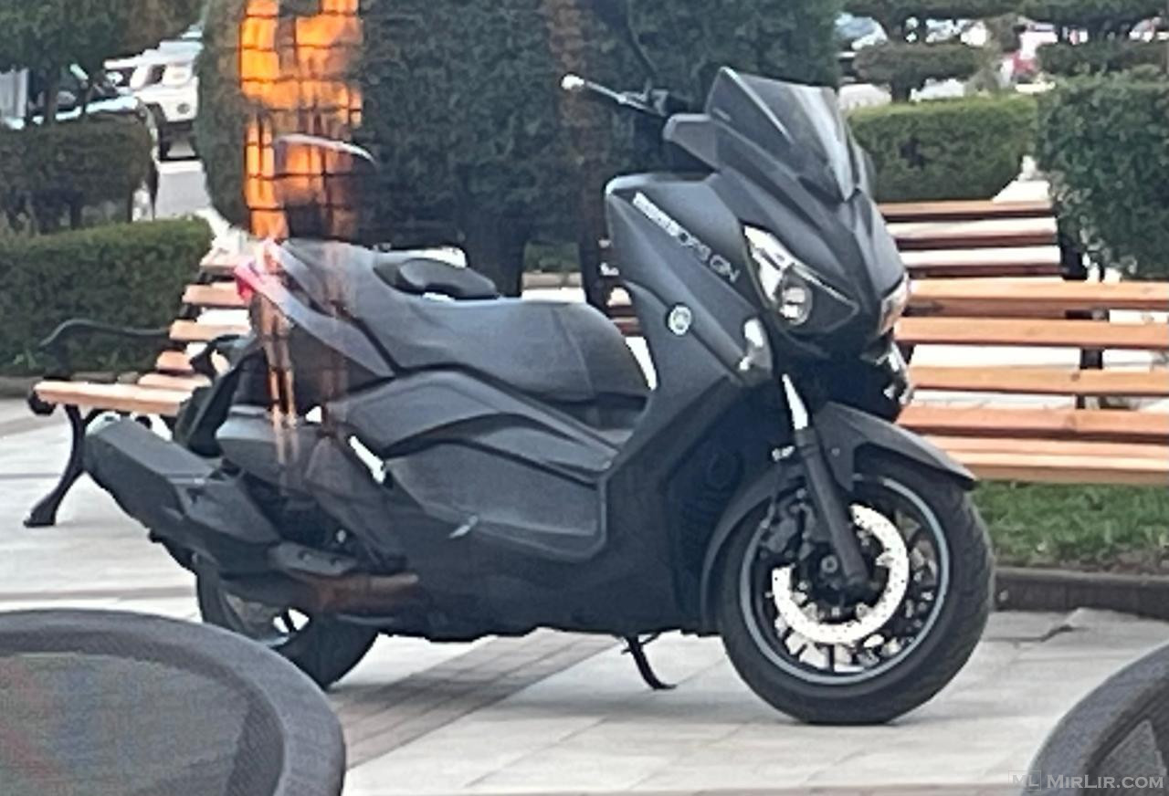 Yamaha x-max 400 cc , 15500 km