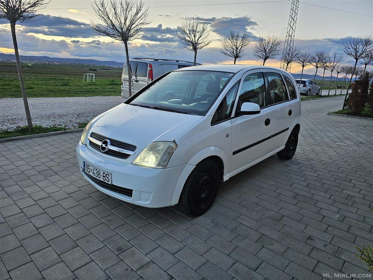 Opel Meriva 1.6B me klim 2003