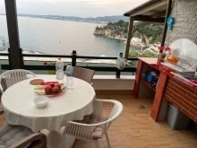 2 APARTAMENTE NE NJE KAT VILE PER SHITJE TEK MARINA BAY RESO