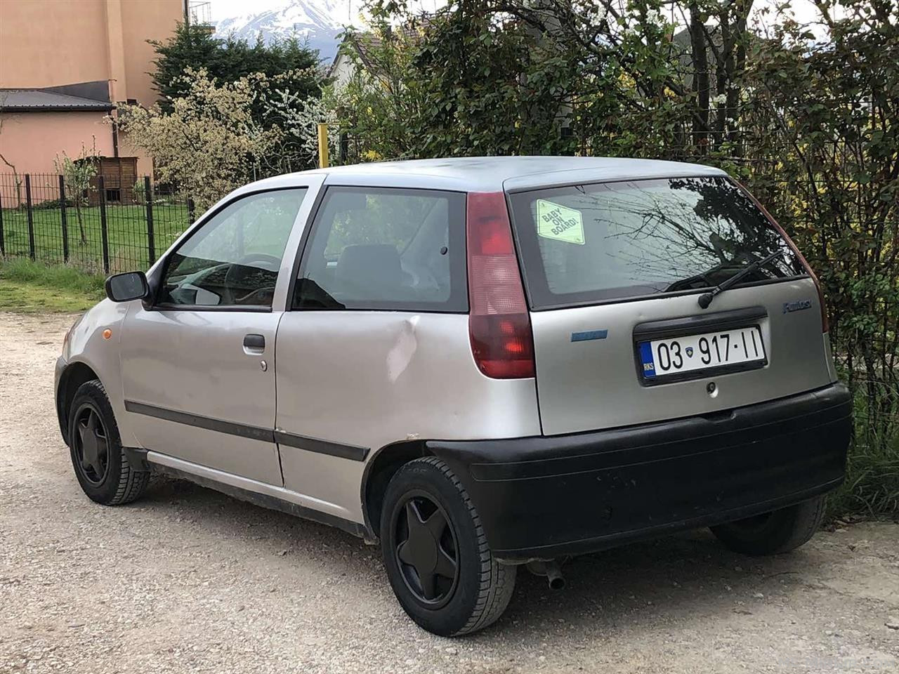 Fiat punto 1,2 Benzin 10 muj rks 