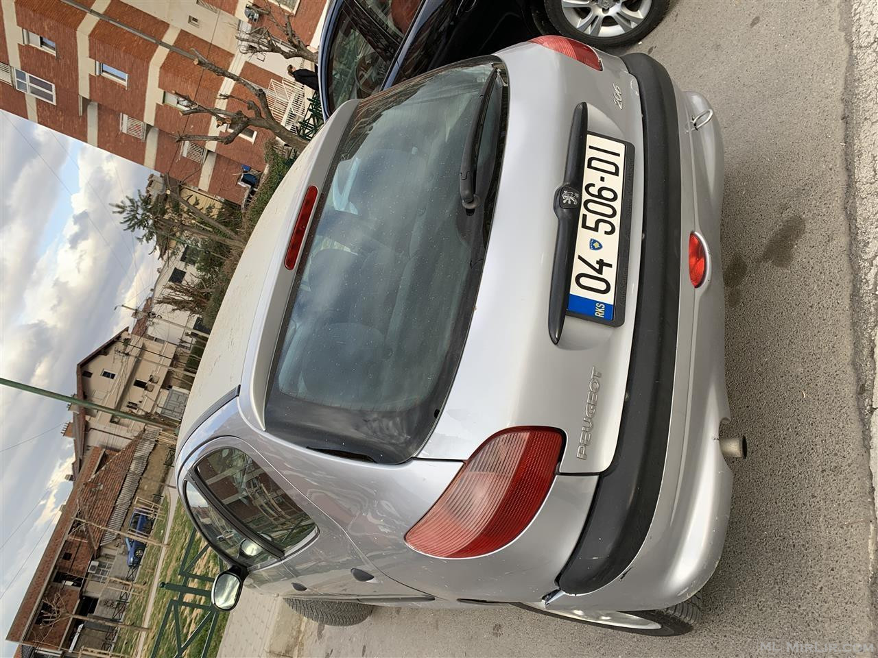 Peugeot 206 1.1 Benzin 2001 ( shitet pa regjistrim )