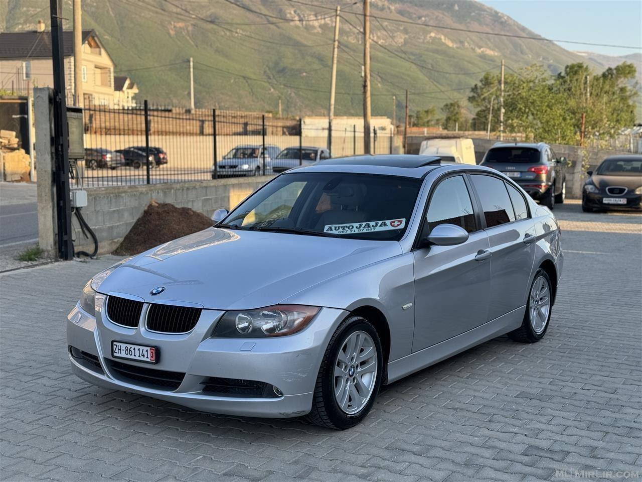 BMW SERIA 3 2.5Benzin Automat sapo ardhur nga zvicra??