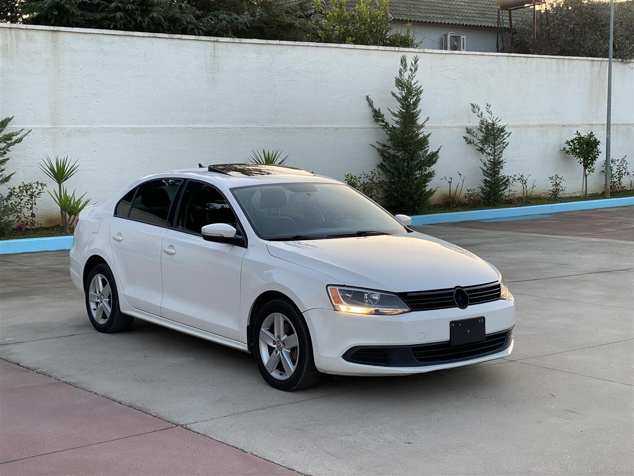 Jetta 2012 2.0 naft