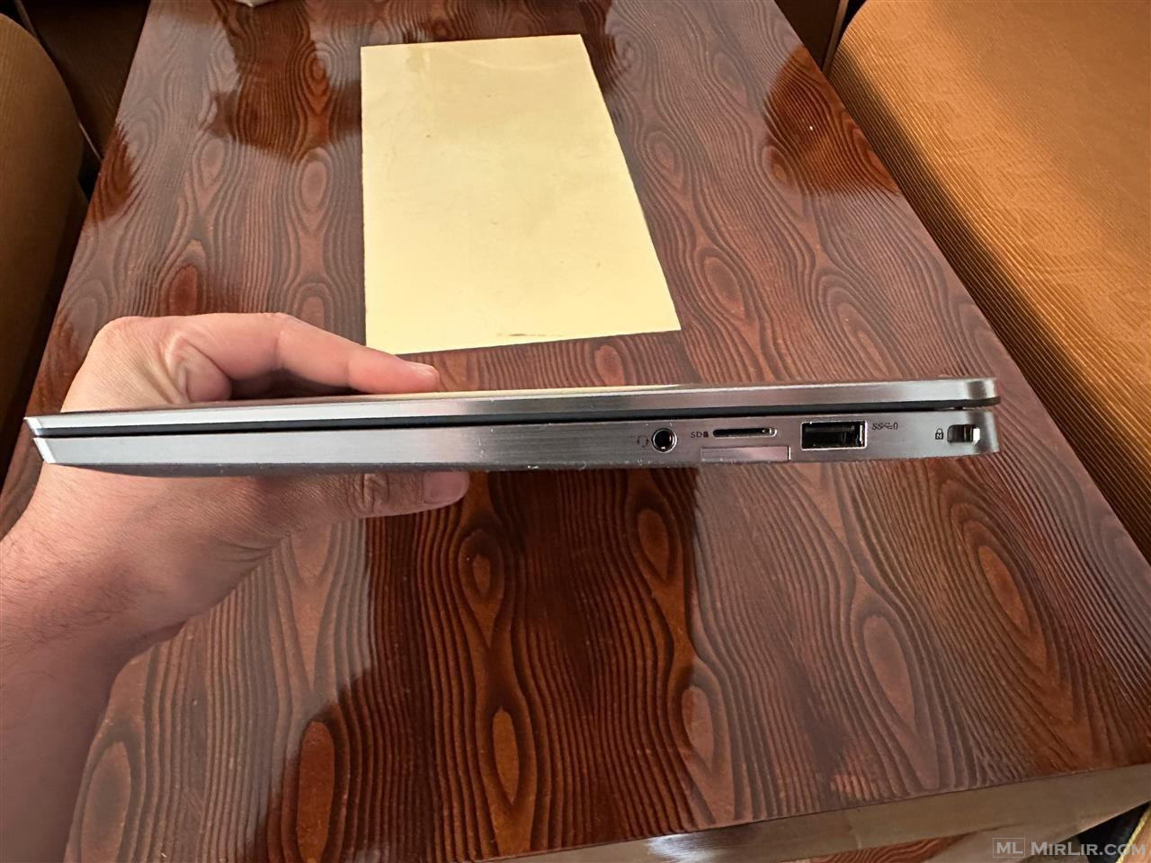 Laptop Dell Latitude 7400