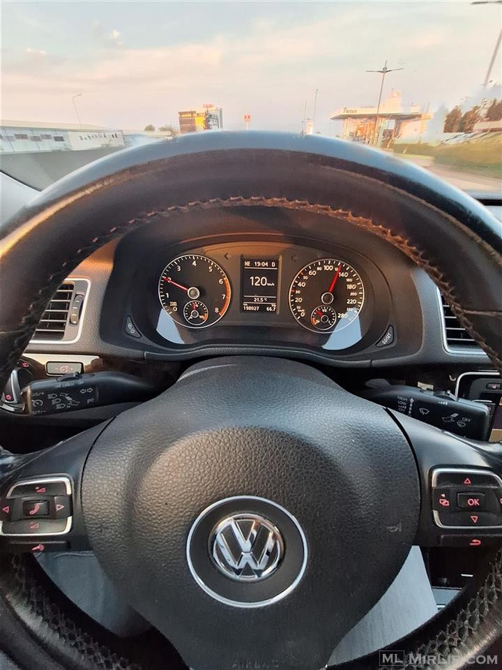 Volkswagen Passat 1.8tsi 2015