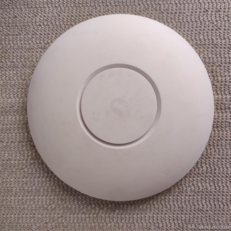 She\'s Access point Unifi 6
