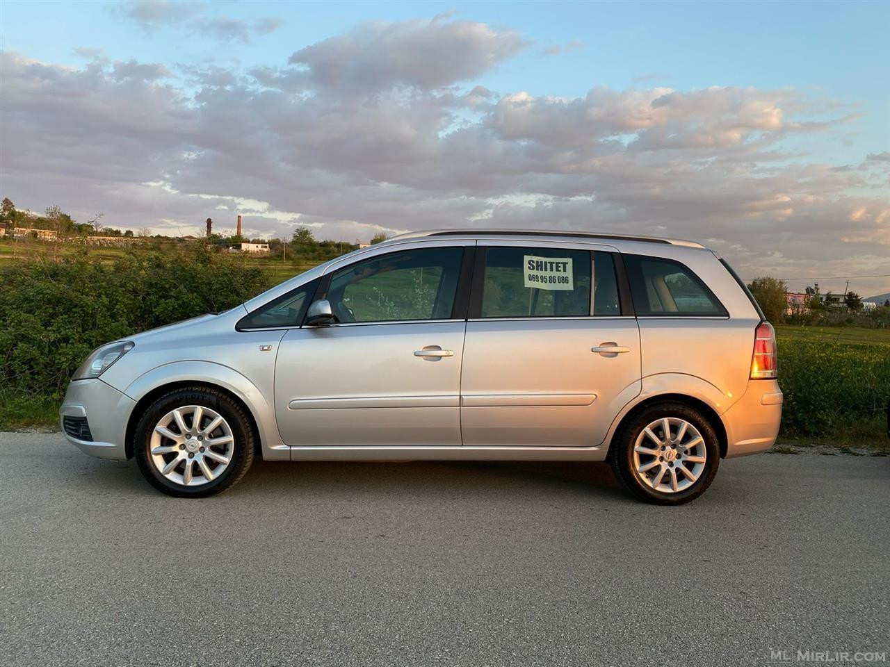 Opel zafira automat