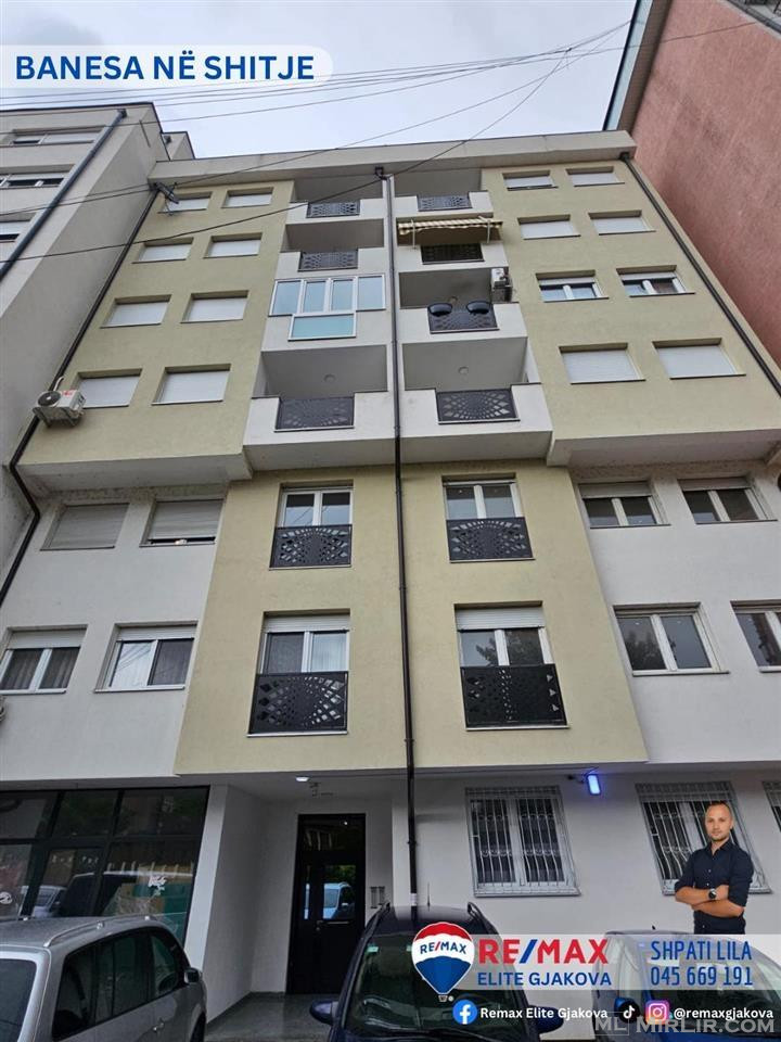 Shitet banesa 115 m2 në Gjakovë