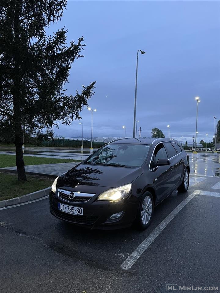 Opel Astra j 2.0 cdti Mundesi Ndrrimi