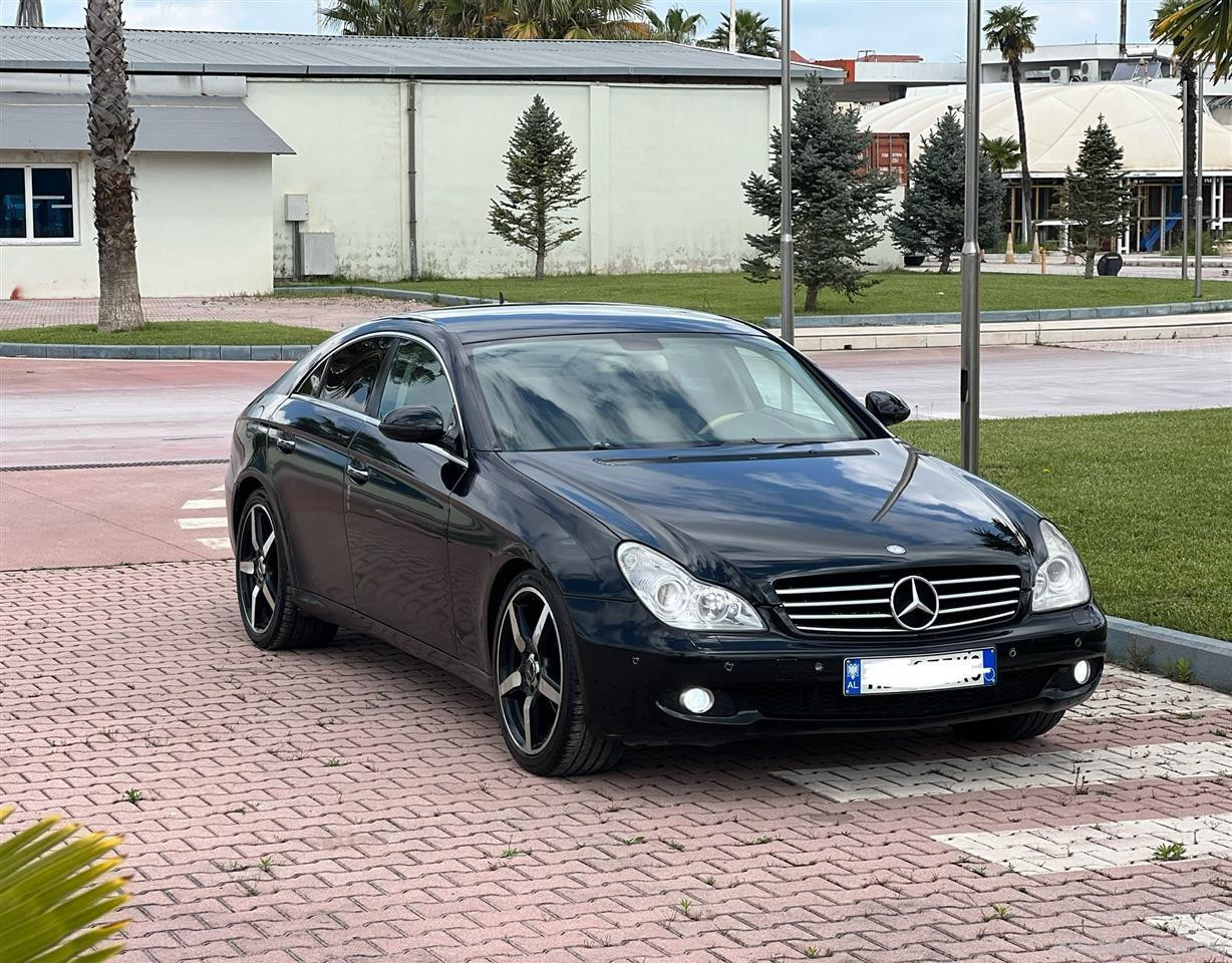 Mercedes Benz CLS 