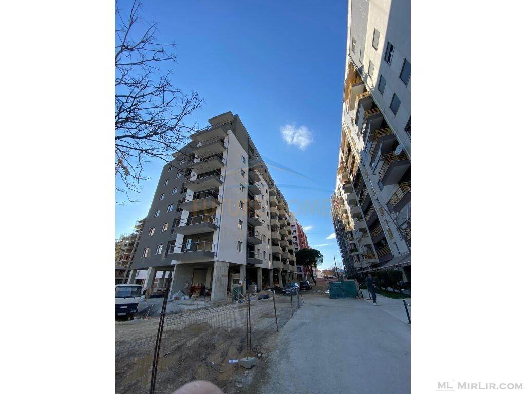 Shitet, Apartament 1+1, Kompleksi E-88, Rruga Dritan Hoxha