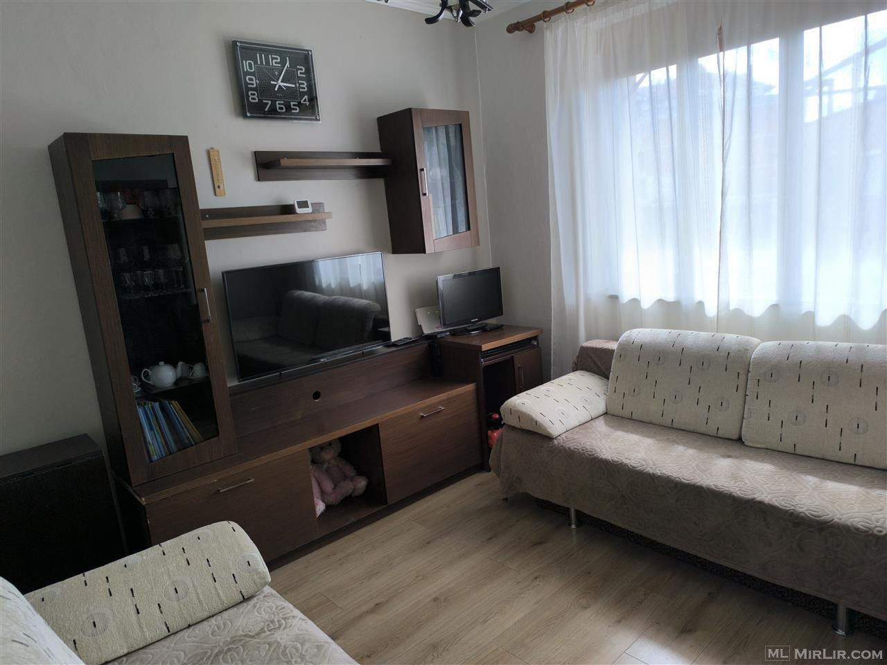 Shitet apartament 1+1, 100m nga Pazari i Korçës.