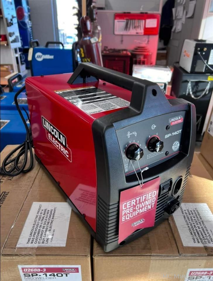 NEWLY Lincoln Electric MIG Welder SP-140T 