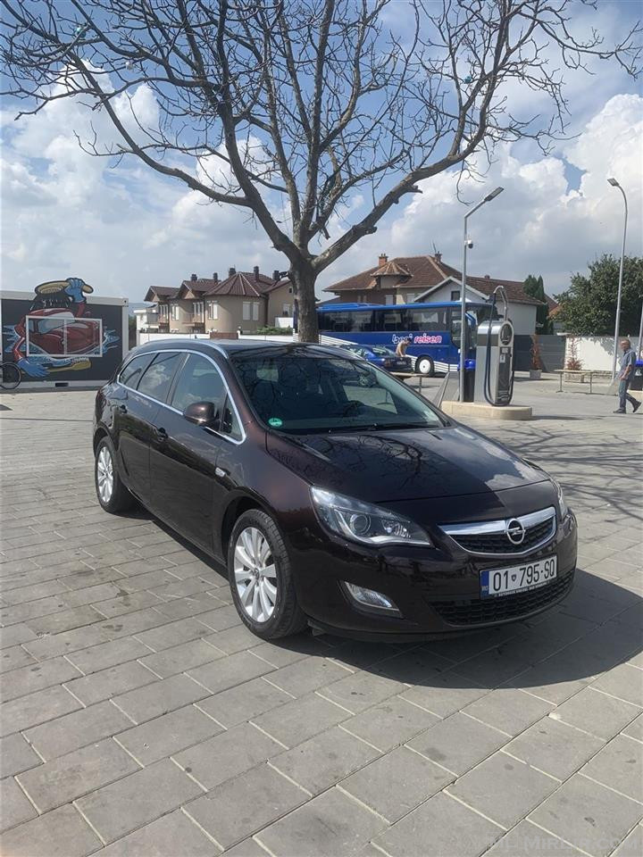 Opel Astra j 2.0 CDTI RKS