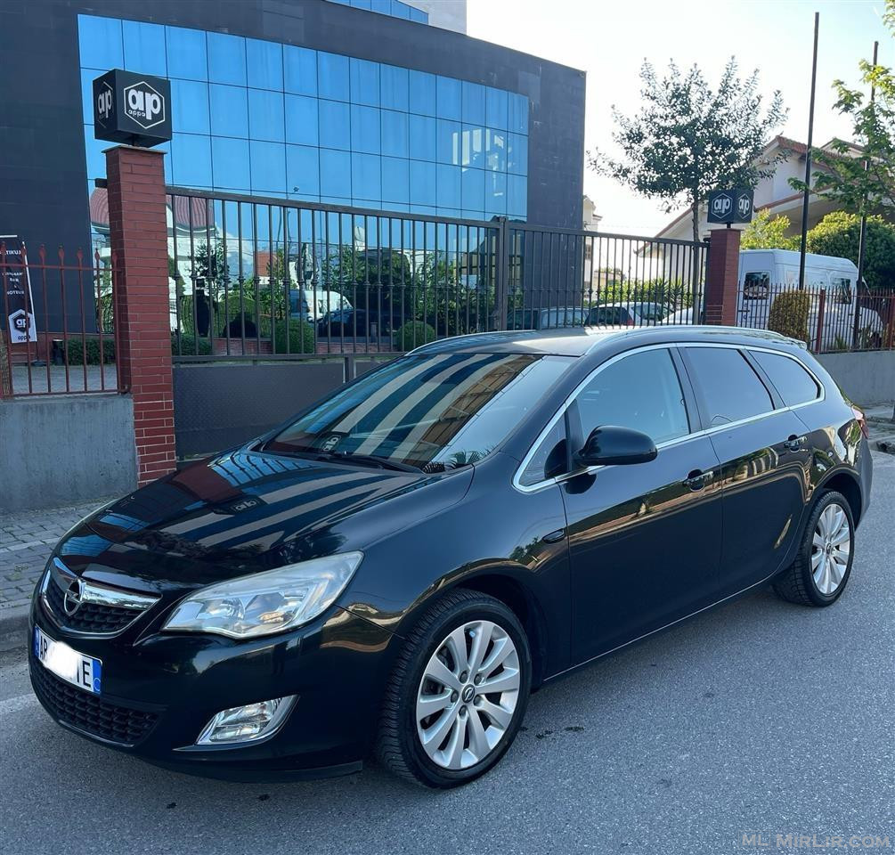 Opel Astra 2.0 Disel Automat 2013