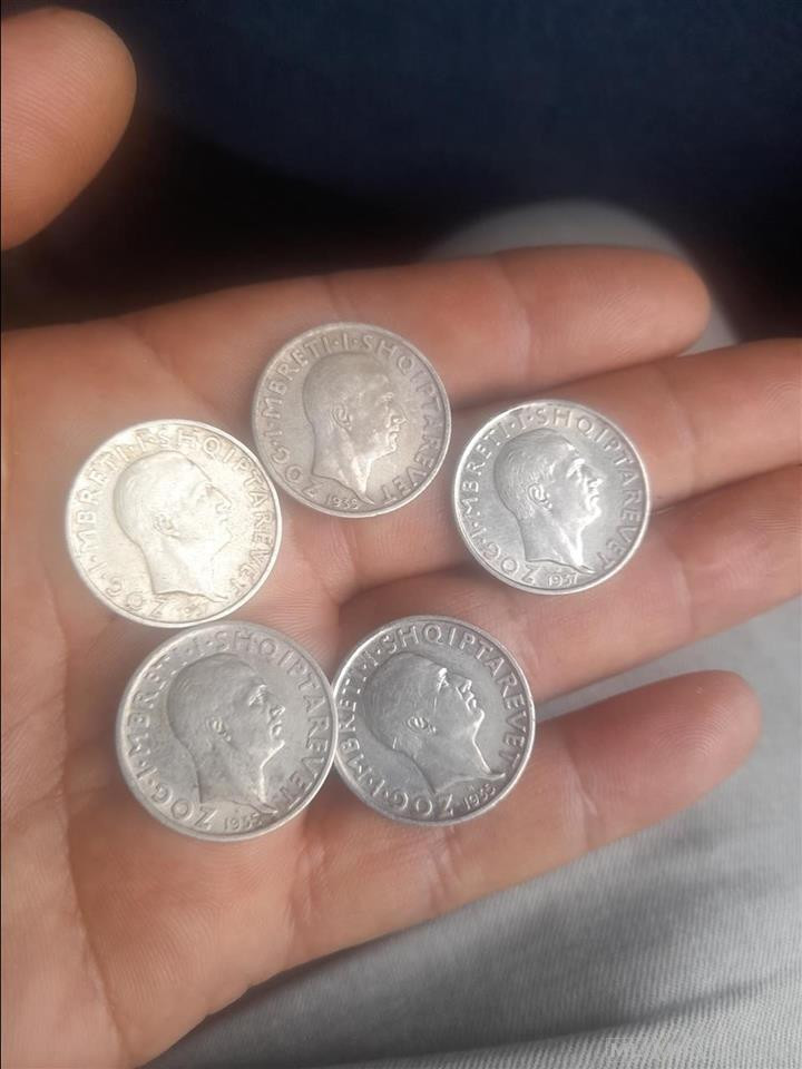 Monedha 1 frange ar argjend