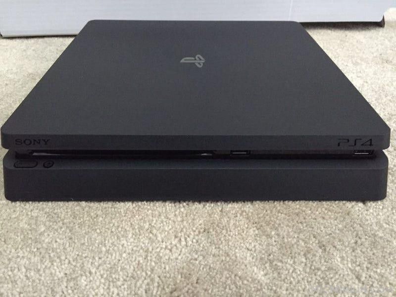Shes ps4 slim