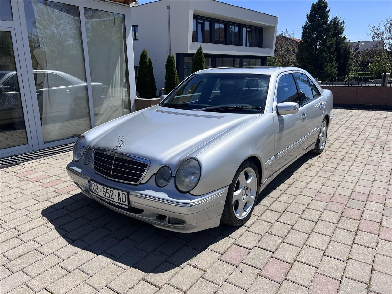 Mercedes E 270 Avangard