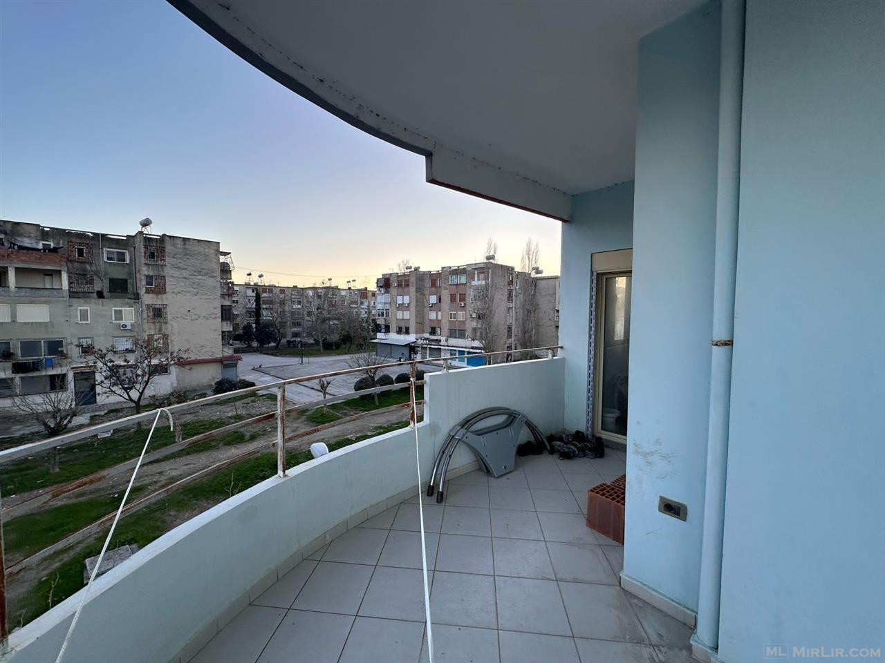 Shitet apartament 2+1+2 ne Cole, Vlore!