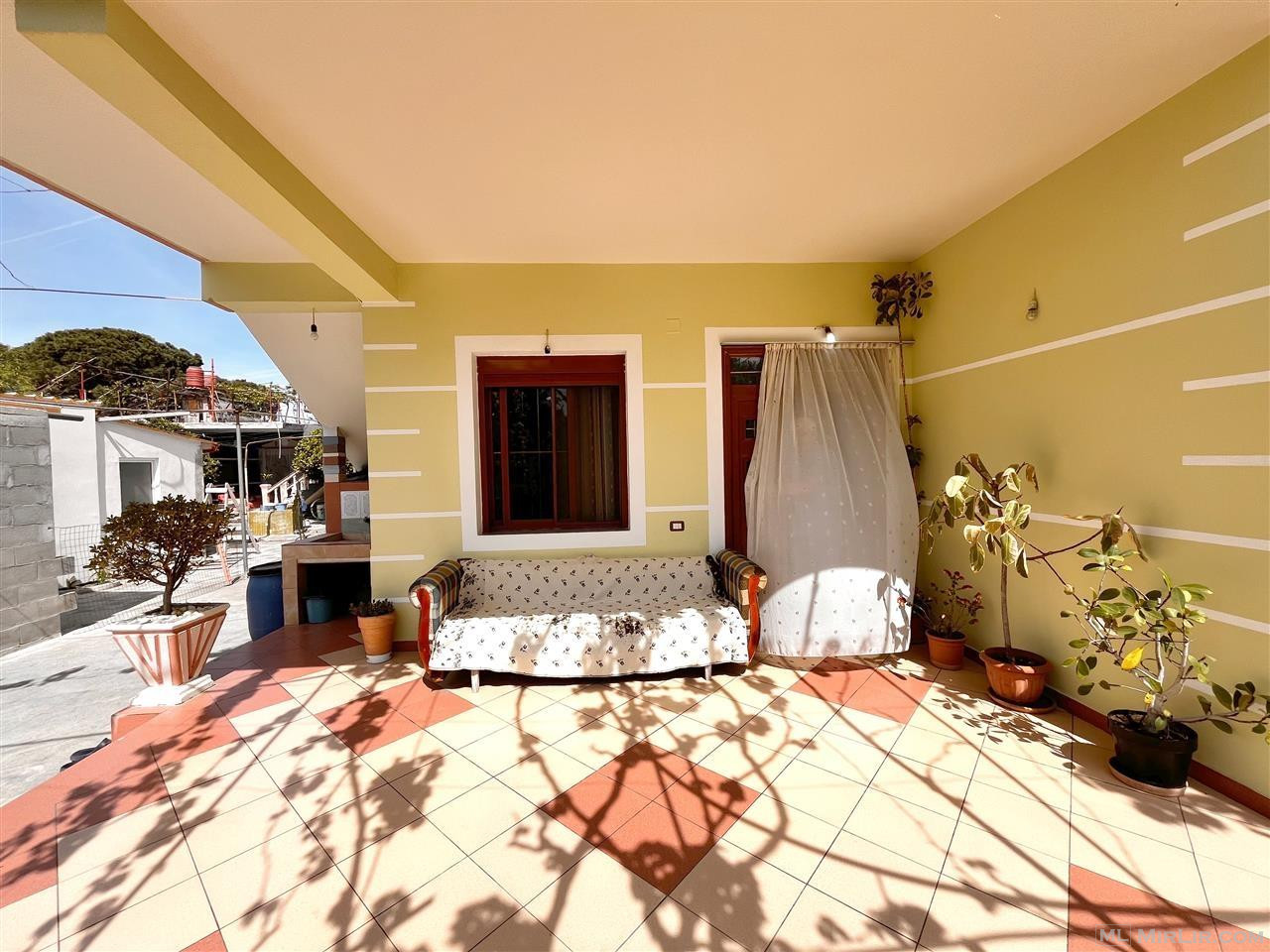 Private house for sale just 200 meters from the beautiful be