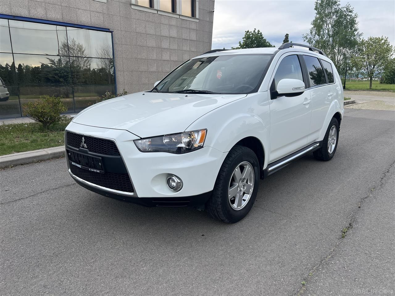 Shitet Mitsubishi Outlander - 2012