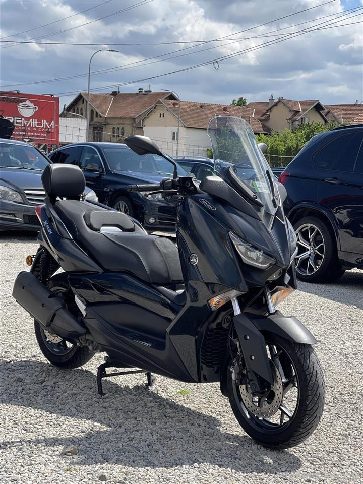 YAMAHA XMAX 300cc IRON MAX 