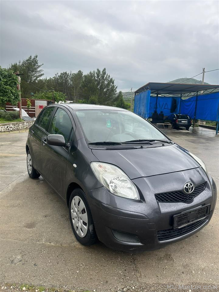 Toyota yaris 2009