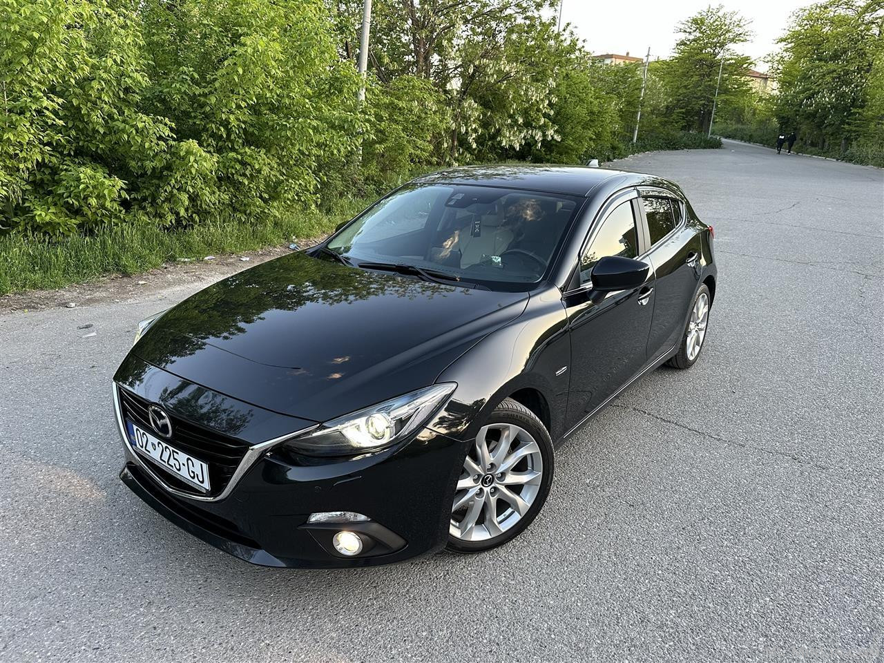 Mazda 3 sky active hatchback 2.2 twin turbo diesel 150 PS