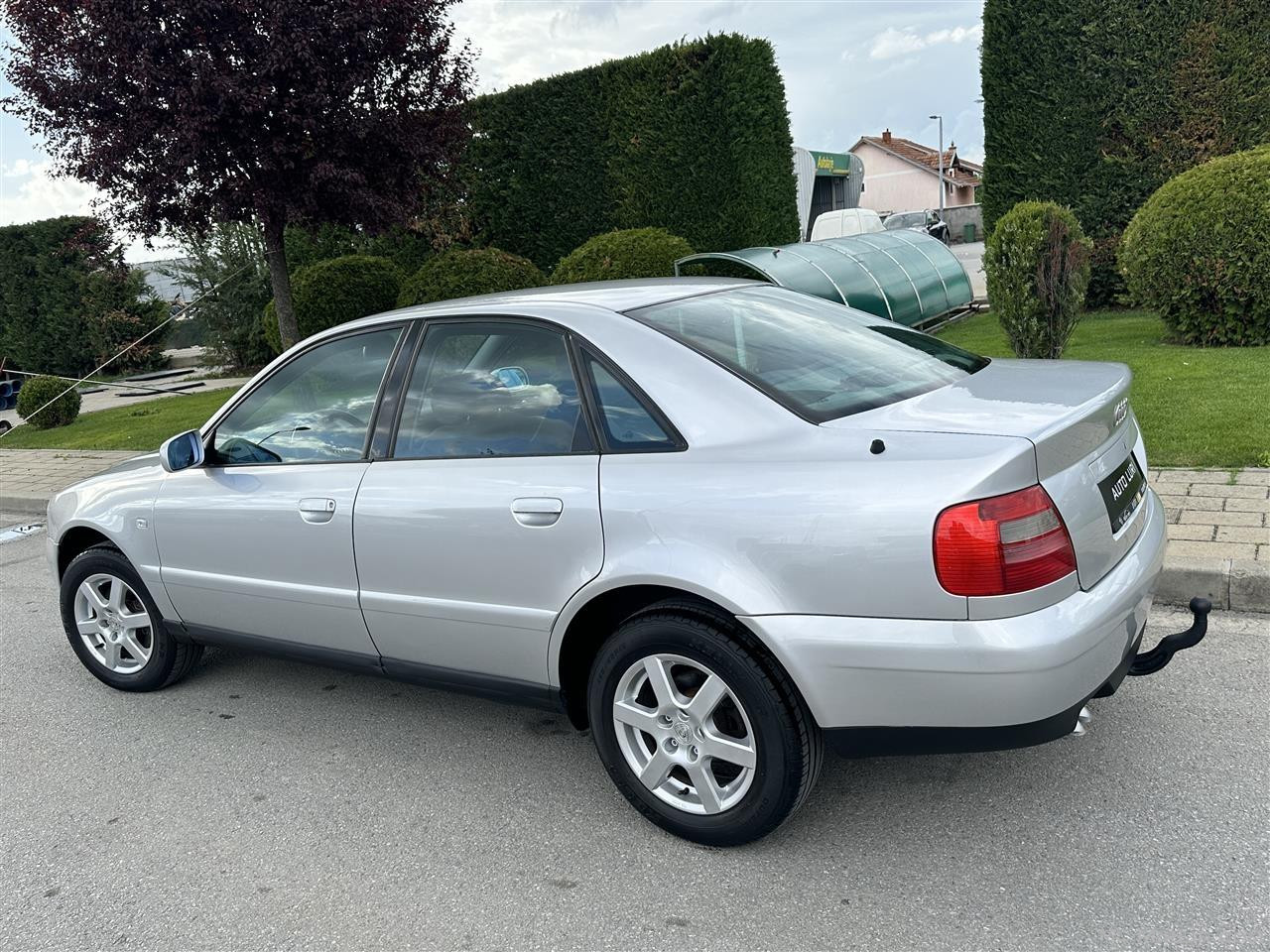 AUDI A4 1.9 TDI-AUTOMATIK