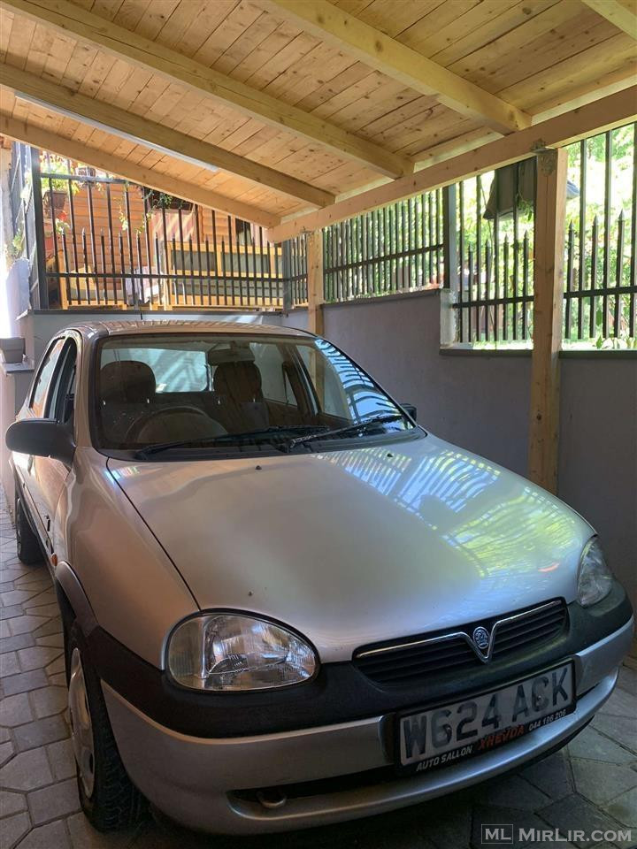 Opel corsa 1.2 16v me klime 40mi mila te kaluara