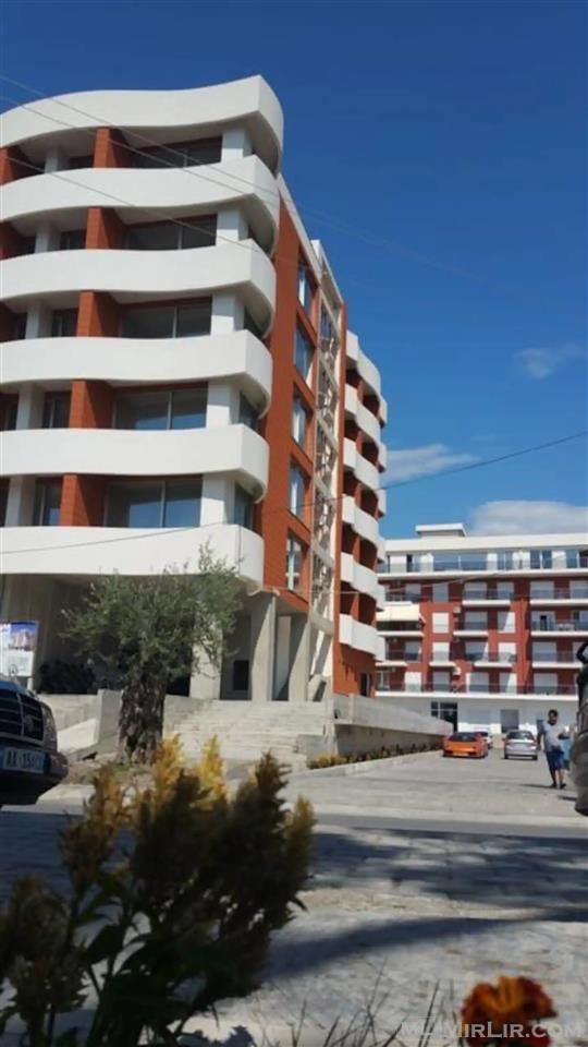 Shitet Apartament me pamje deti 2+1, Shengjin, LEZHE