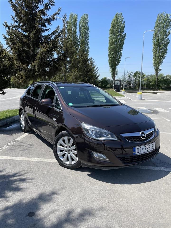 Opel Astra j Mundesi Nderrimi