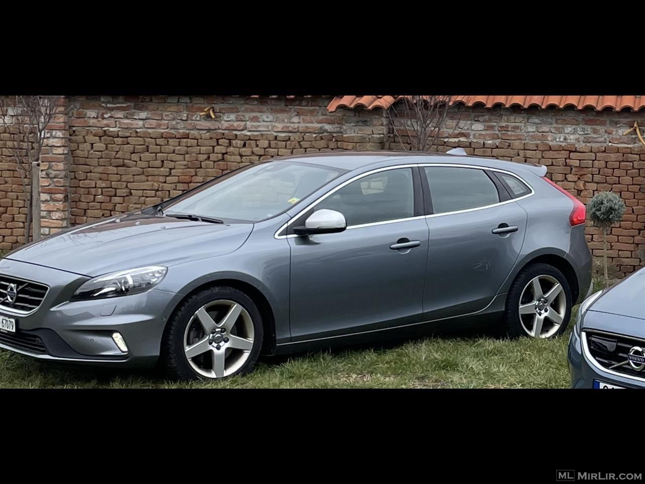 Volvo V40 D4 R-Design 