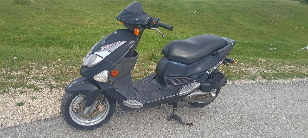 Skuter pgo 150 cc