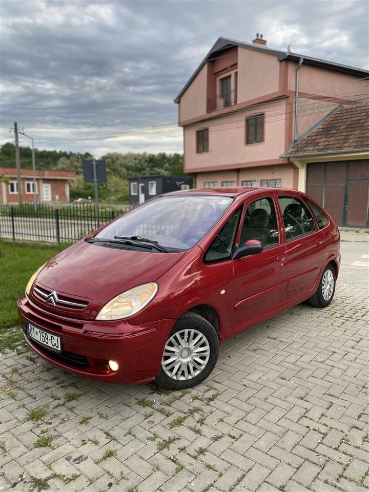 Citroen Xsara 2.0 Dizell Rks 3 Muj - 2002 Me Klime