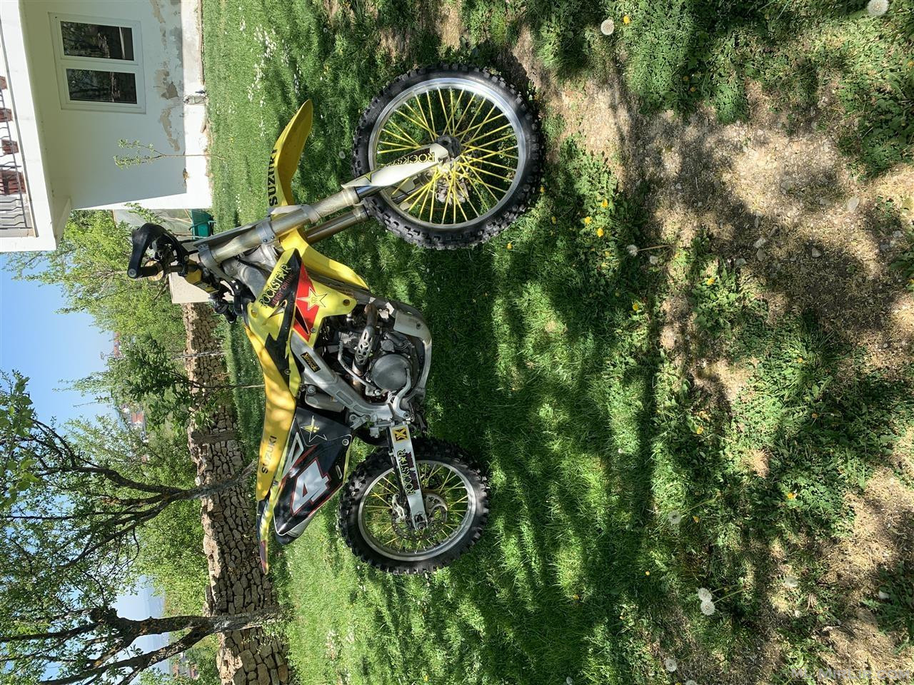 Suzuki rmz250