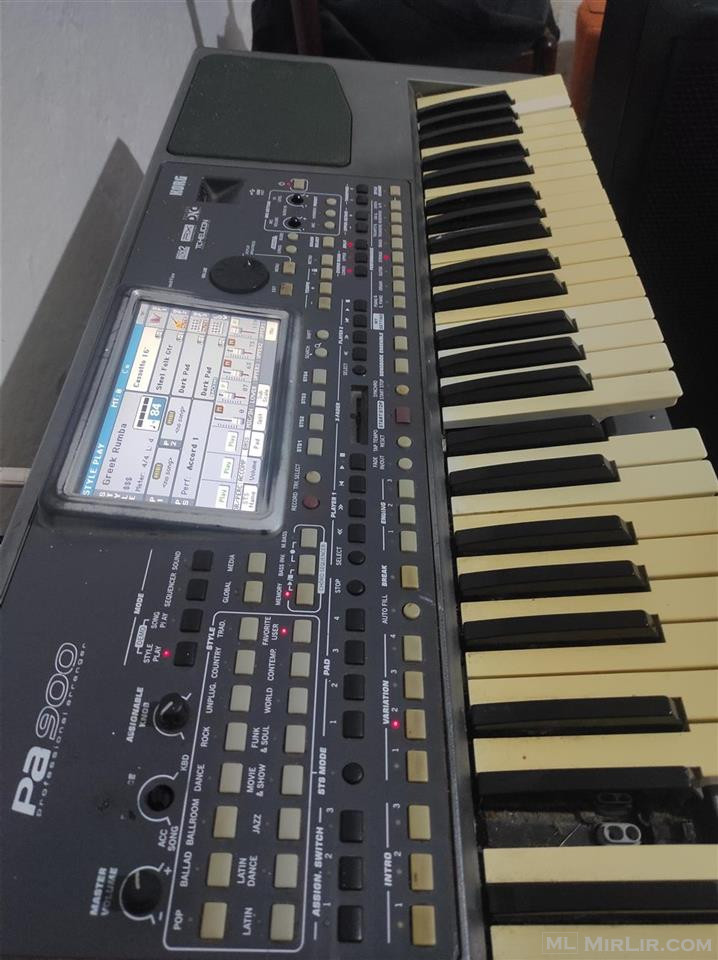 Korg Pa 900