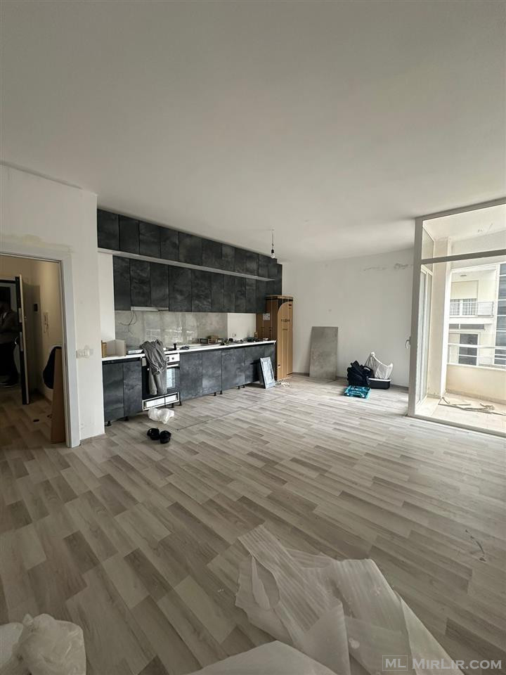 Shitet apartament 2+1 i mobiluar  ne Linze/ 108,000€