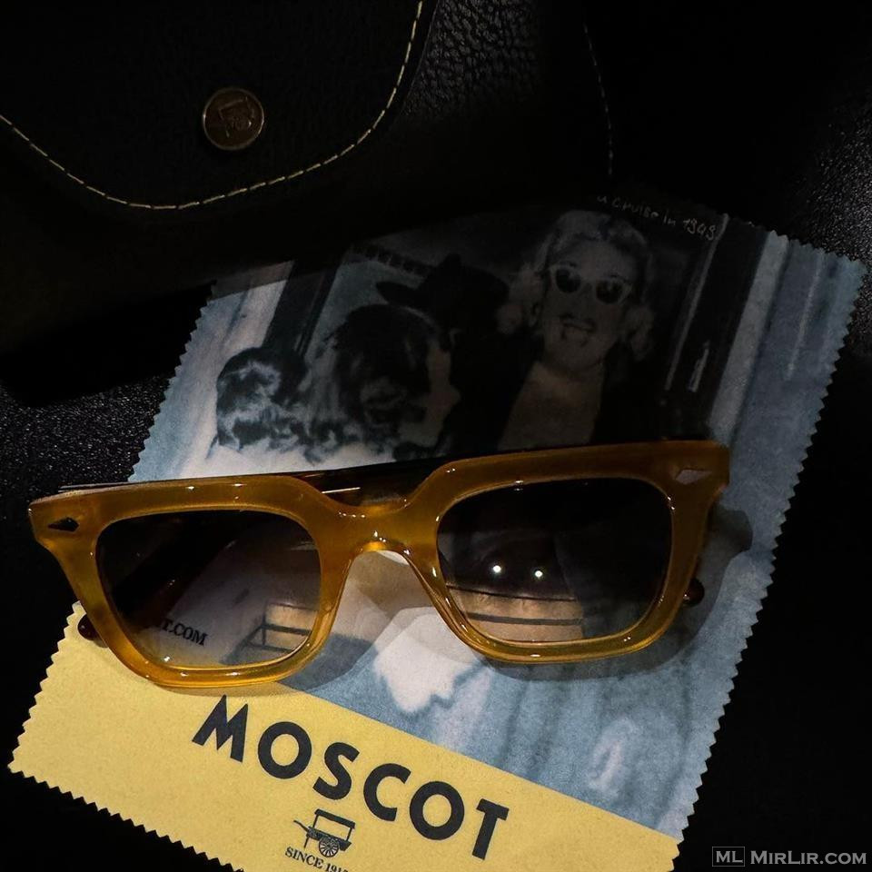 MOSCOT